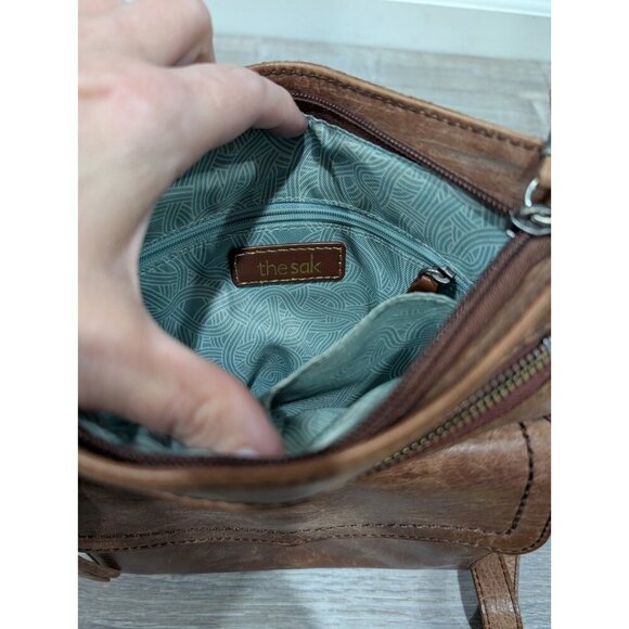 The Sak Women's Ventura Distressed Brown Leather Flap Crossbody Shoulder Bag - Picture 13 of 16